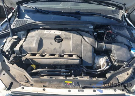 2011 Volvo Xc60 T6/T6 R-Design from USA, damaged, VIN YV4902DZ0B2152733